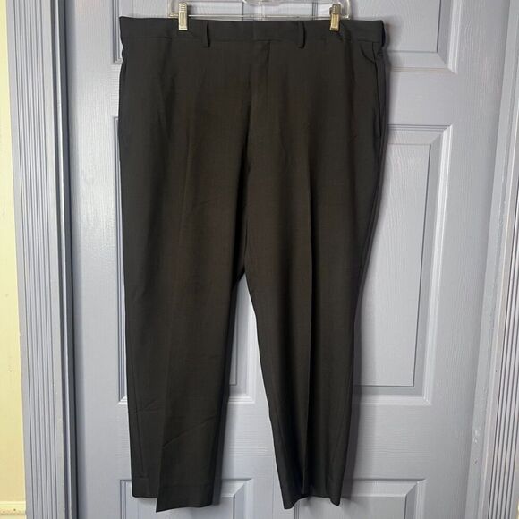 Haggar Premium Comfort Dress Pant Flat Front Classic Fit Gray Trouser Size 40/29 - Picture 4 of 12